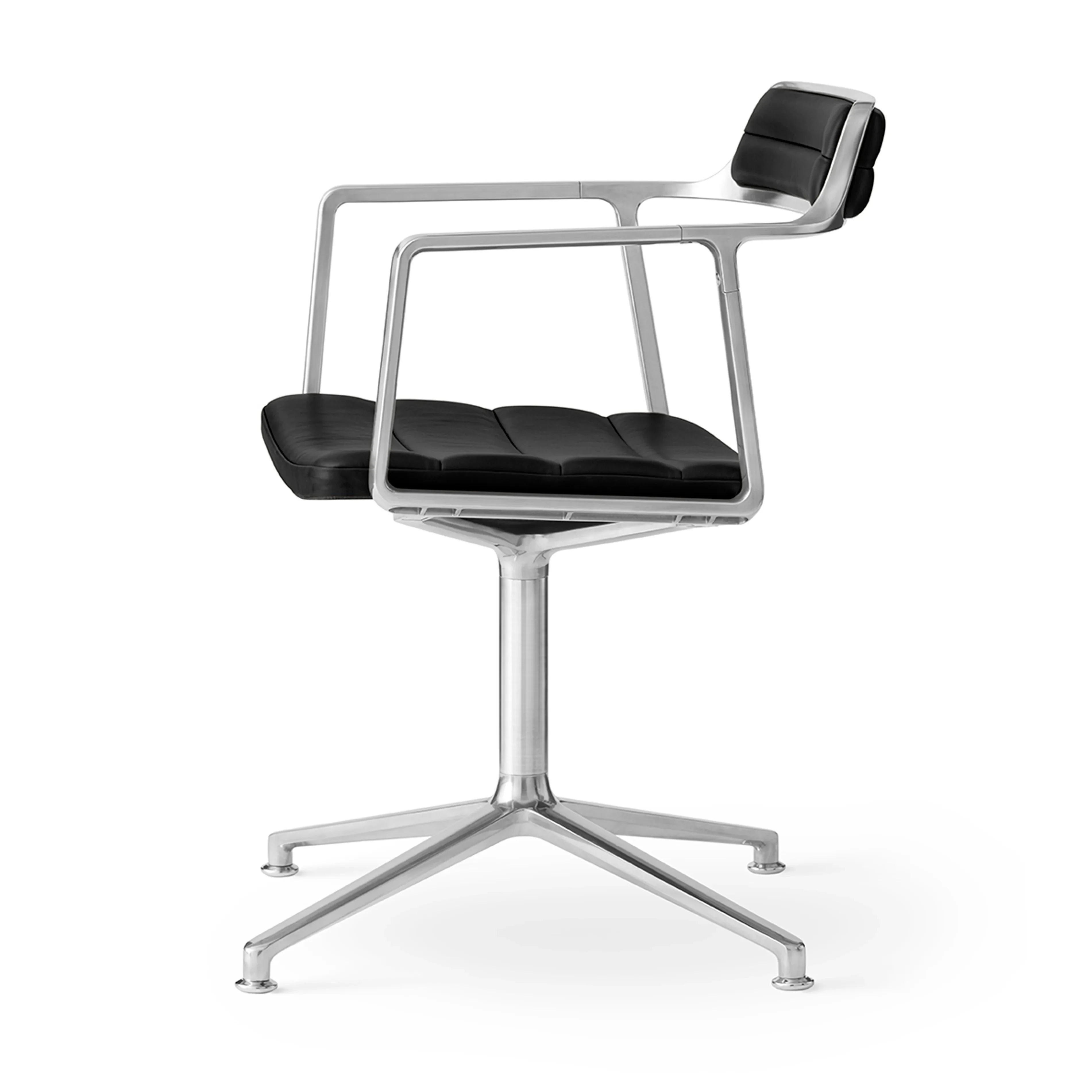 Vipp452 Swivel kontorsstol i polerad aluminium och svart läder