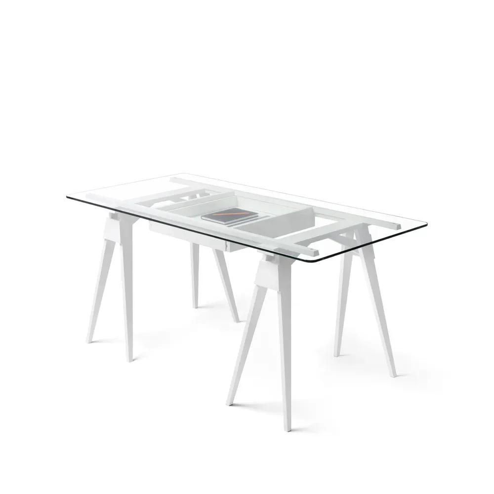 Design House Stockholm Arco skrivbord i vit lack med låda och glasskiva