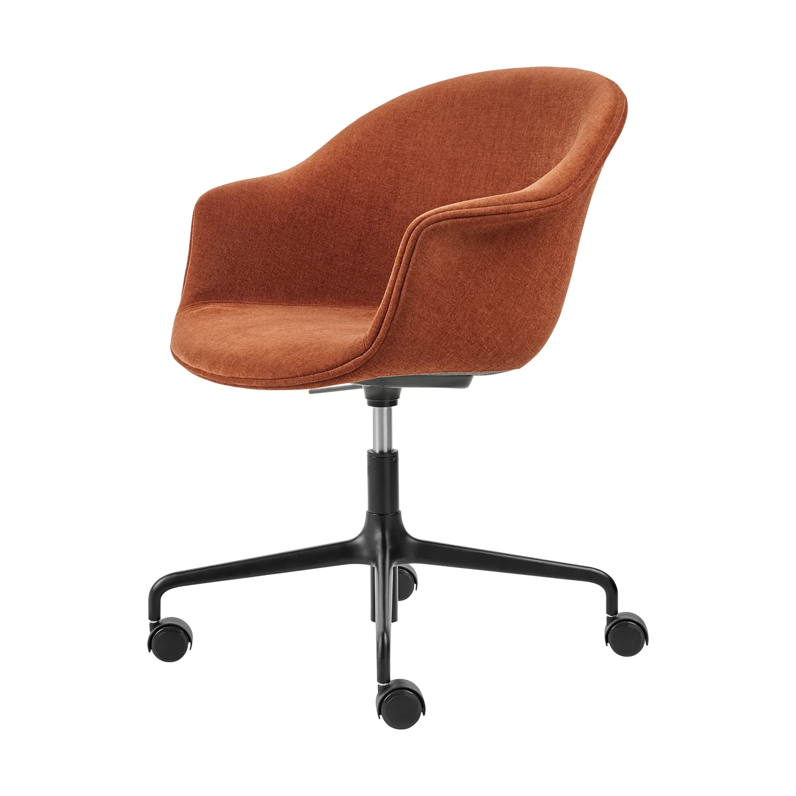 GUBI Bat Meeting Chair i orange Belsuede Special FR Dedar 133 med svarta ben